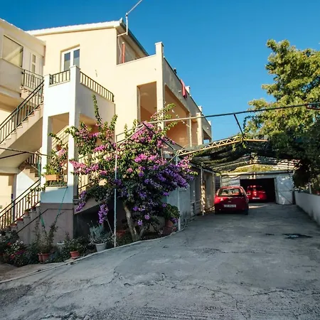 Arbanija 1122a Apartamento *