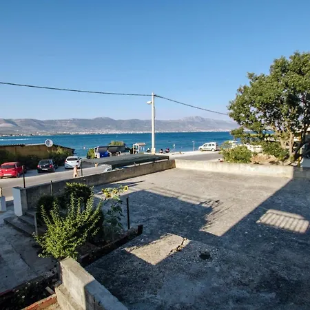 Apartamento Arbanija 1122a